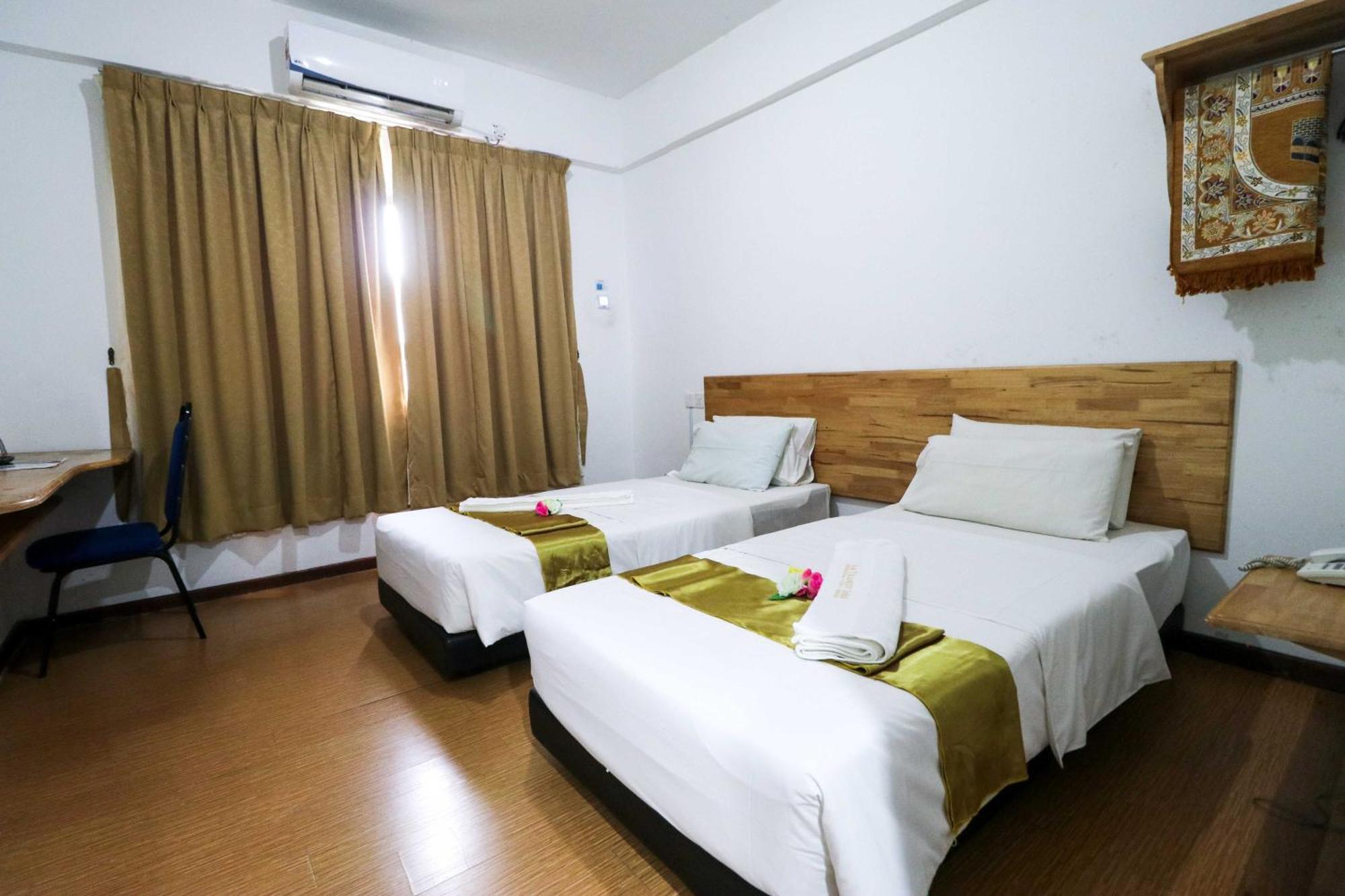 Am Transit Inn, Kuala Terengganu Exteriör bild