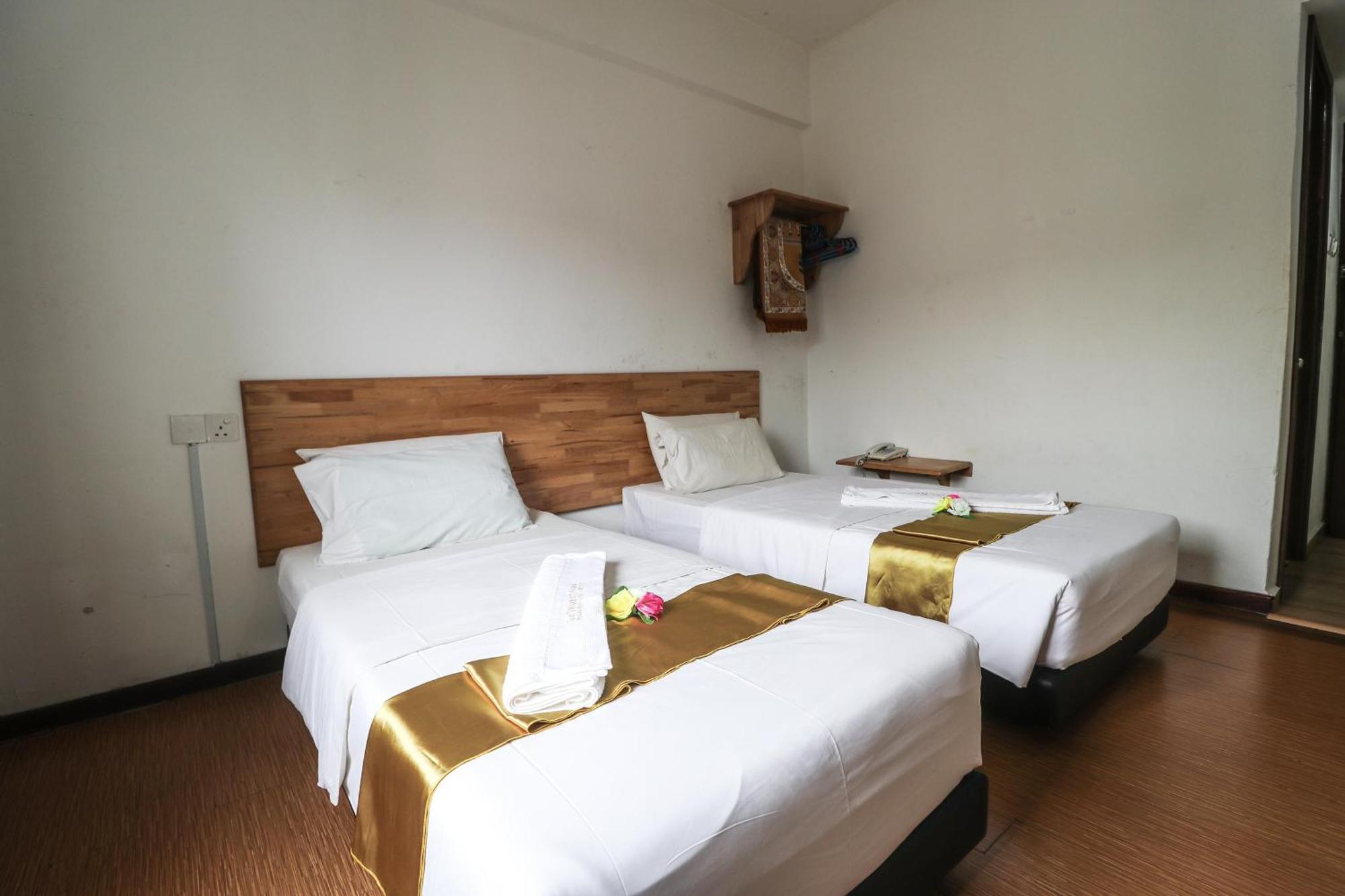 Am Transit Inn, Kuala Terengganu Exteriör bild