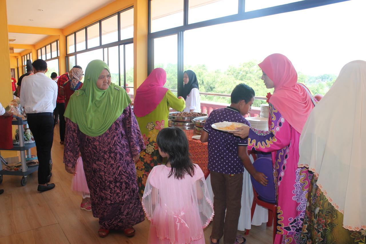 Am Transit Inn, Kuala Terengganu Exteriör bild