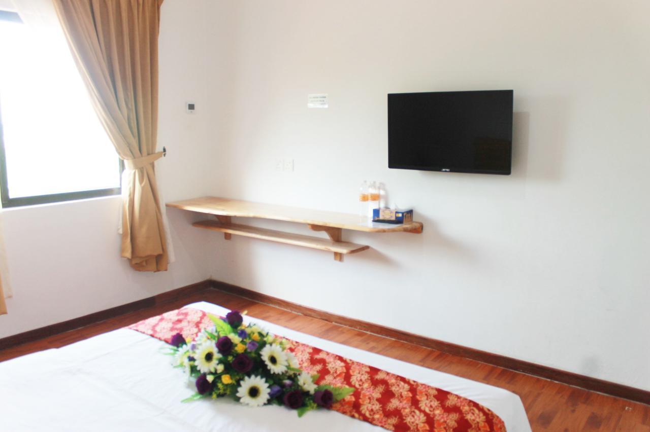 Am Transit Inn, Kuala Terengganu Exteriör bild