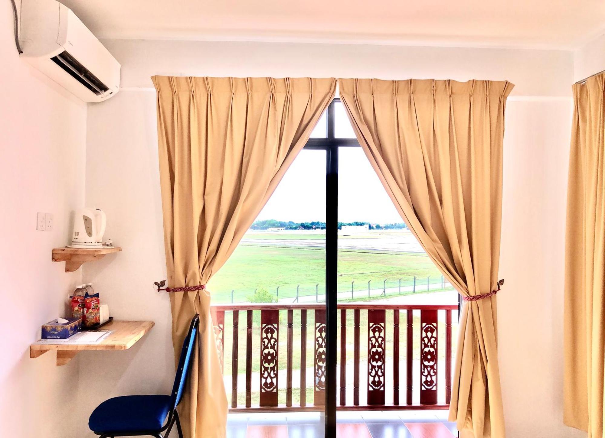 Am Transit Inn, Kuala Terengganu Exteriör bild